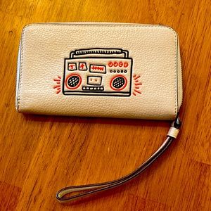 Kate Spade 80s boom box wallet. Smoke free home